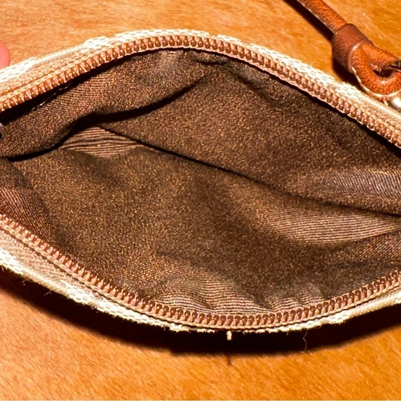 Coach wristlet - Picture 7 of 9